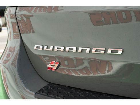 Used 2023 Dodge Durango SXT AWD/4WD image 2
