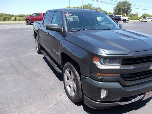 Used 2018 Chevrolet Silverado 1500 LT w/ All Star Edition AWD/4WD image 10