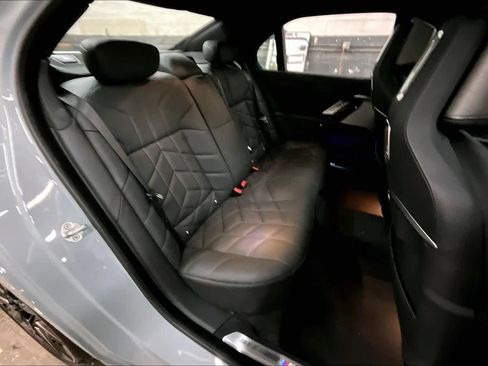 Used 2025 BMW 760i xDrive image 29