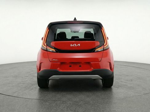 Used 2025 Kia Soul LX w/ LX Technology Package image 6