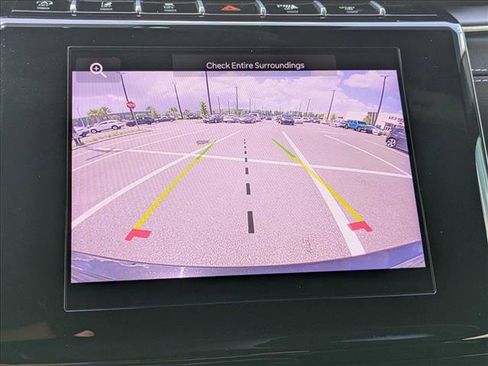 Used 2024 Jeep Grand Cherokee Altitude image 11