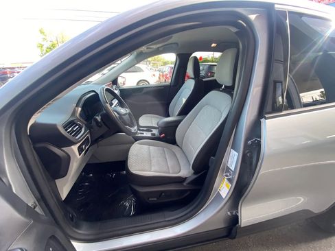 Used 2023 Ford Escape Active w/ Tech Pack #1 AWD/4WD image 7