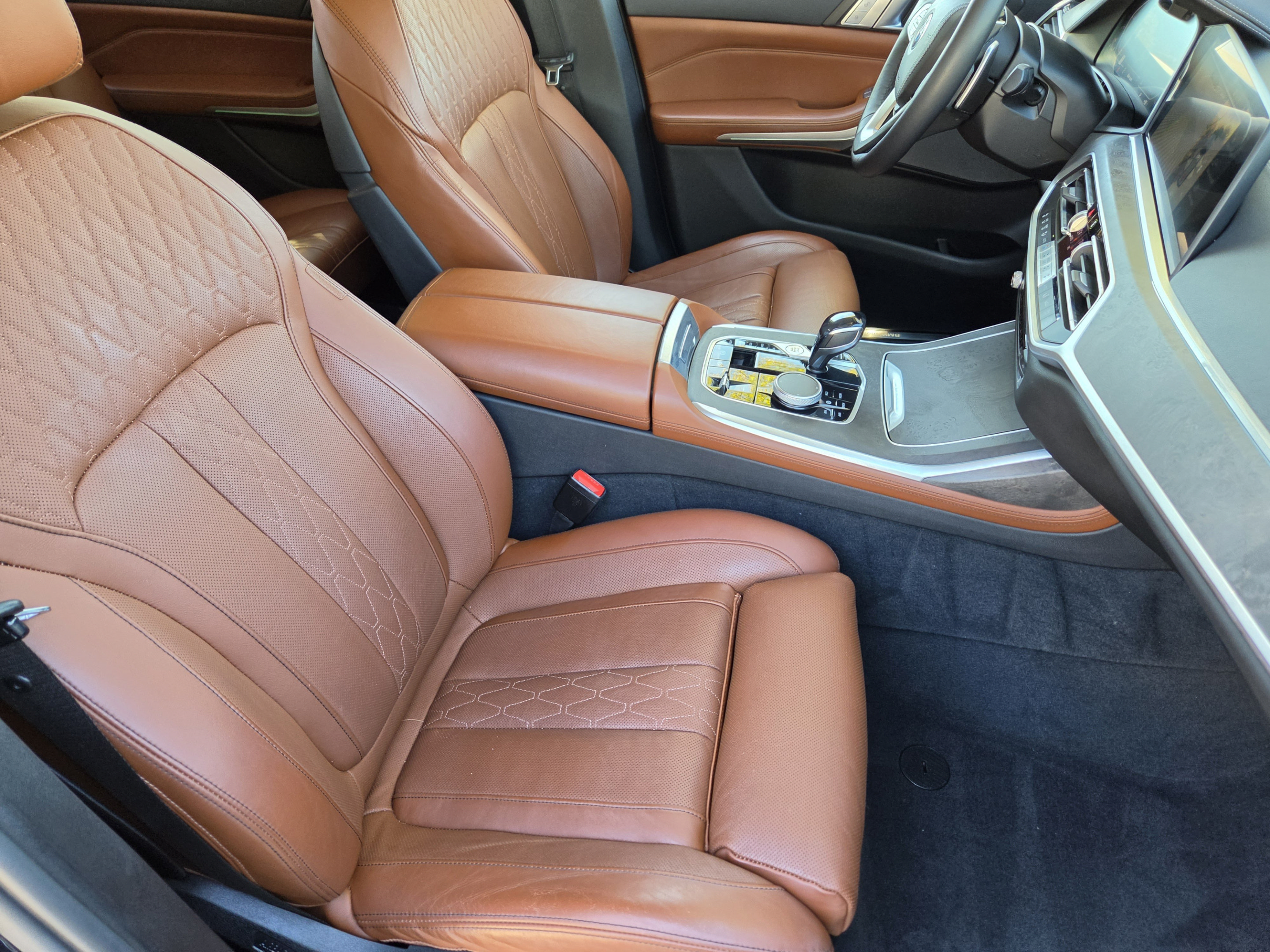 Used 2021 BMW X7 xDrive40i w/ Premium Package AWD/4WD image 6