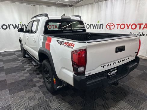 Used 2019 Toyota Tacoma TRD Off-Road image 5