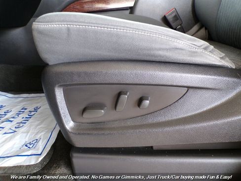 Used 2015 GMC Yukon XL SLE w/ Convenience Package image 16