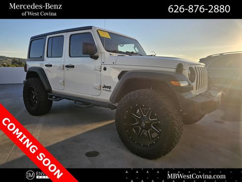 Used 2020 Jeep Wrangler Unlimited Sport image 1