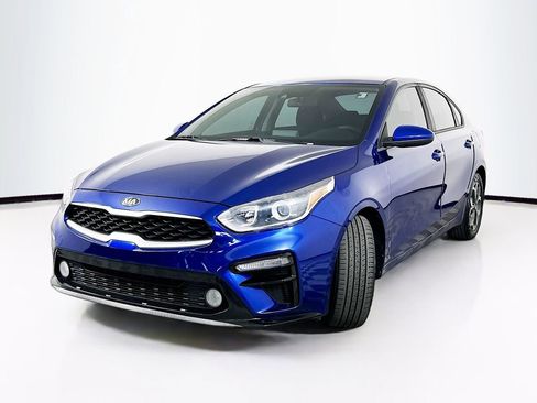 Used 2019 Kia Forte LXS image 2