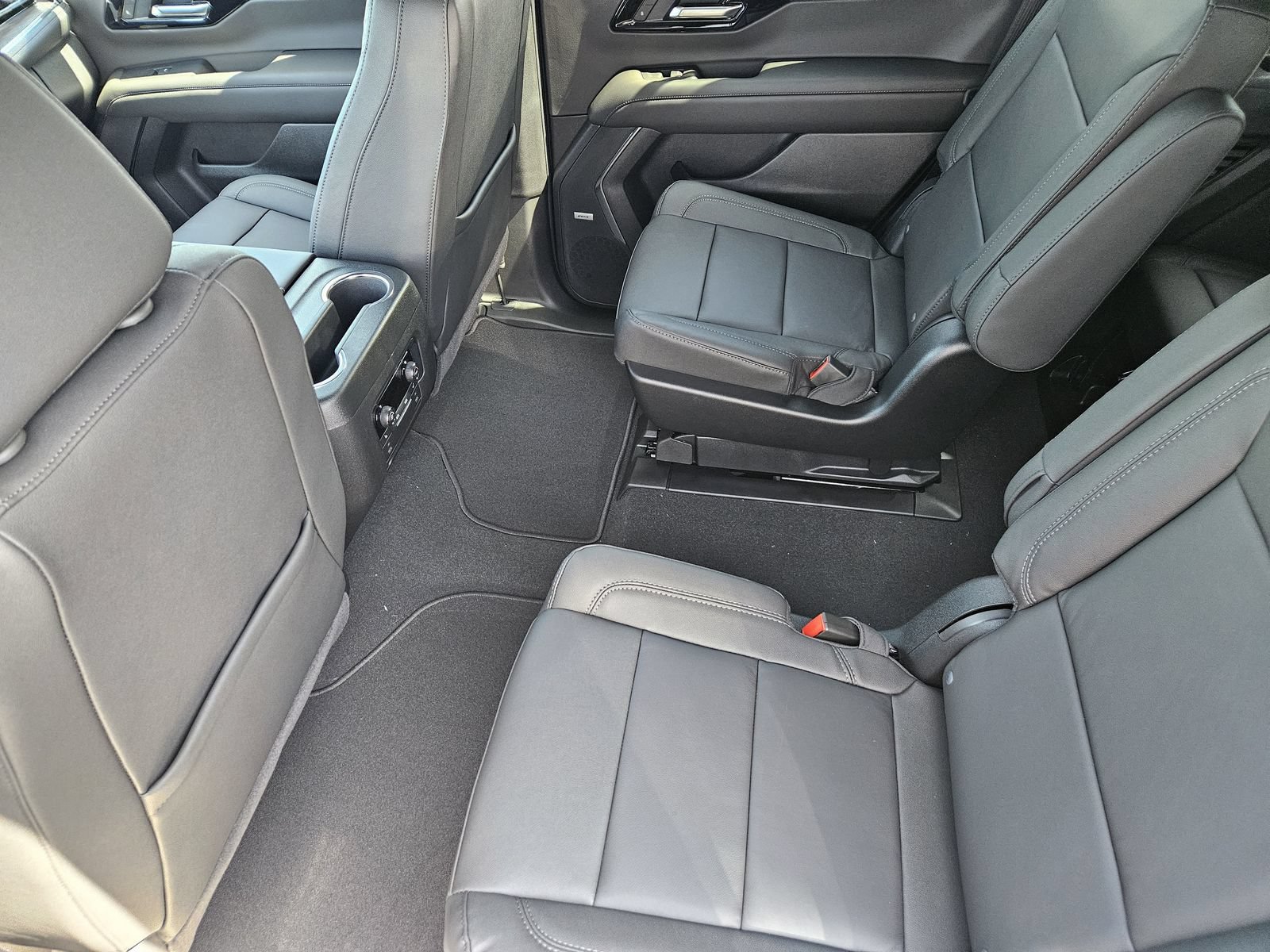 New 2026 Chevrolet Tahoe LT w/ Comfort Package AWD/4WD image 27