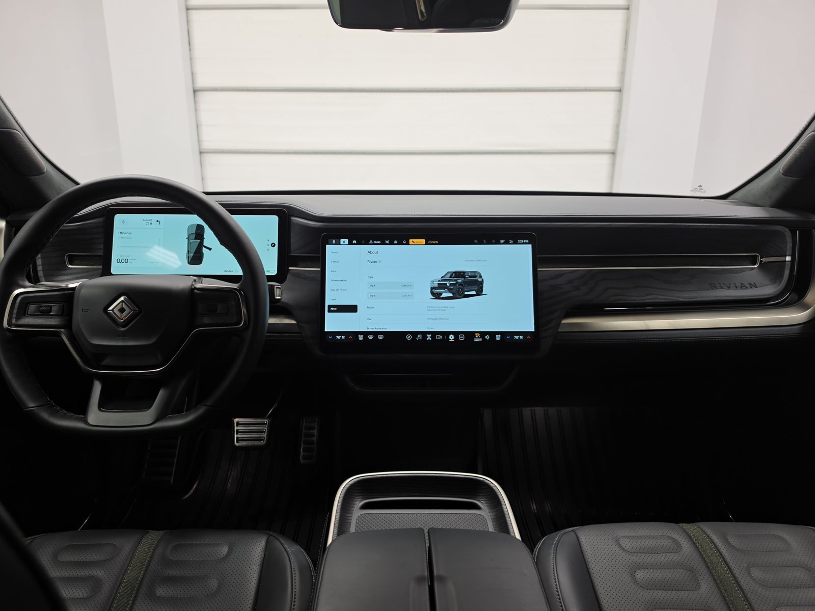 Used 2023 Rivian R1S Adventure Dual AWD/4WD image 27