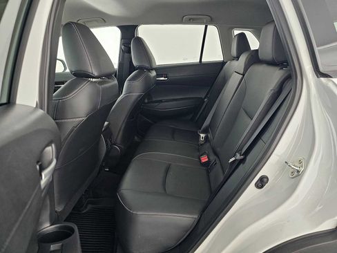 Used 2023 Toyota Corolla Cross XLE image 16