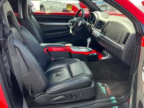 Used 2005 Chevrolet SSR w/ Preferred Equipment Group RWD image 20