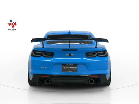 Used 2022 Chevrolet Camaro ZL1 image 8