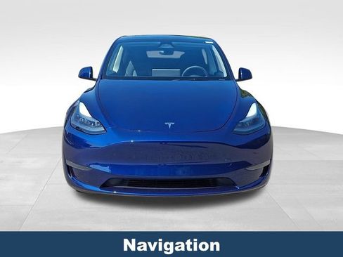 Used 2023 Tesla Model Y Long Range AWD/4WD image 2