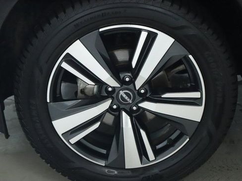 Used 2022 Nissan Rogue Platinum w/ Head-Up Display Package image 40