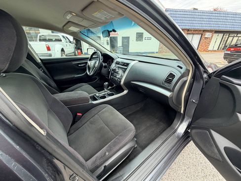 Used 2013 Nissan Altima 2.5 S FWD image 19