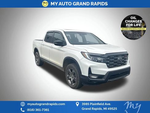 Used 2024 Honda Ridgeline TrailSport image 4