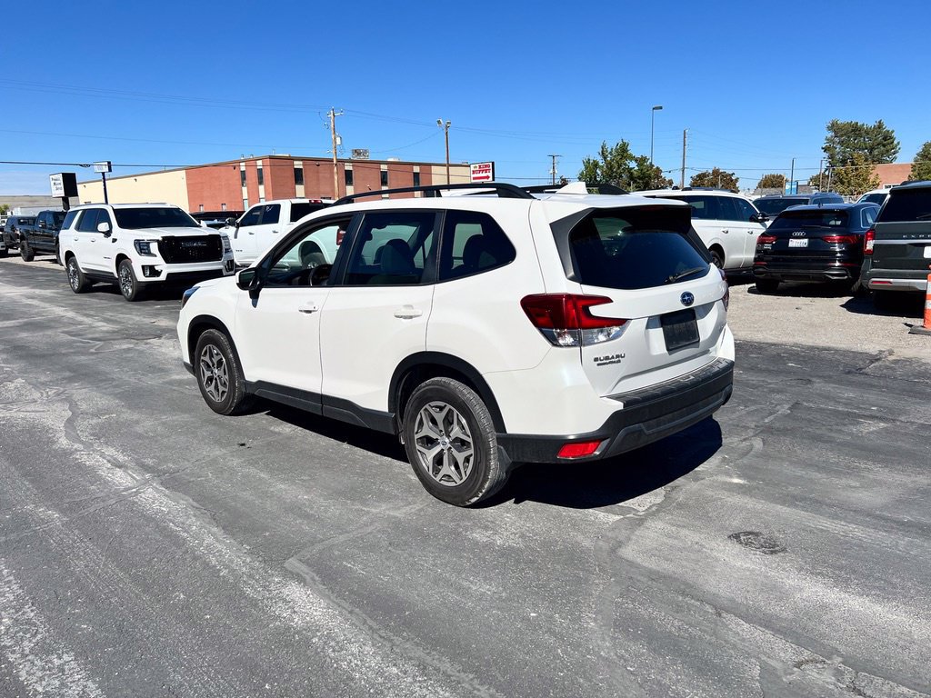 Used 2021 Subaru Forester Premium AWD/4WD image 5