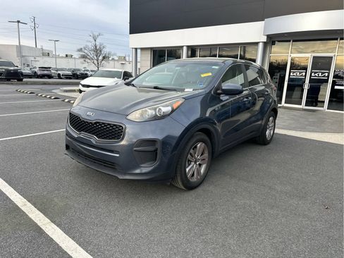 Used 2017 Kia Sportage LX w/ Option Group 012 image 3
