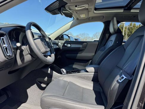Certified 2026 Volvo XC40 B5 Plus w/ Protection Package Premier AWD/4WD image 13