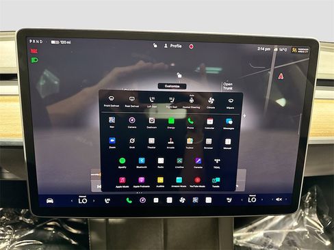 Used 2023 Tesla Model 3 Standard Range image 20