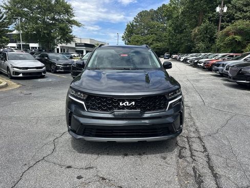 Certified 2022 Kia Sorento S w/ Panoramic Sunroof Package FWD image 3