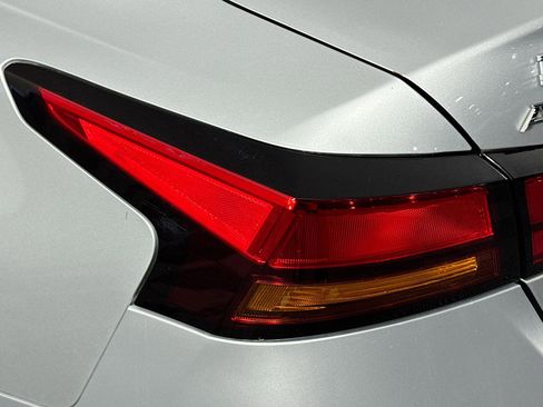 Used 2019 Nissan Altima 2.5 SV image 35