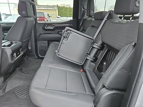 Used 2022 Chevrolet Silverado 1500 LT Trail Boss image 24