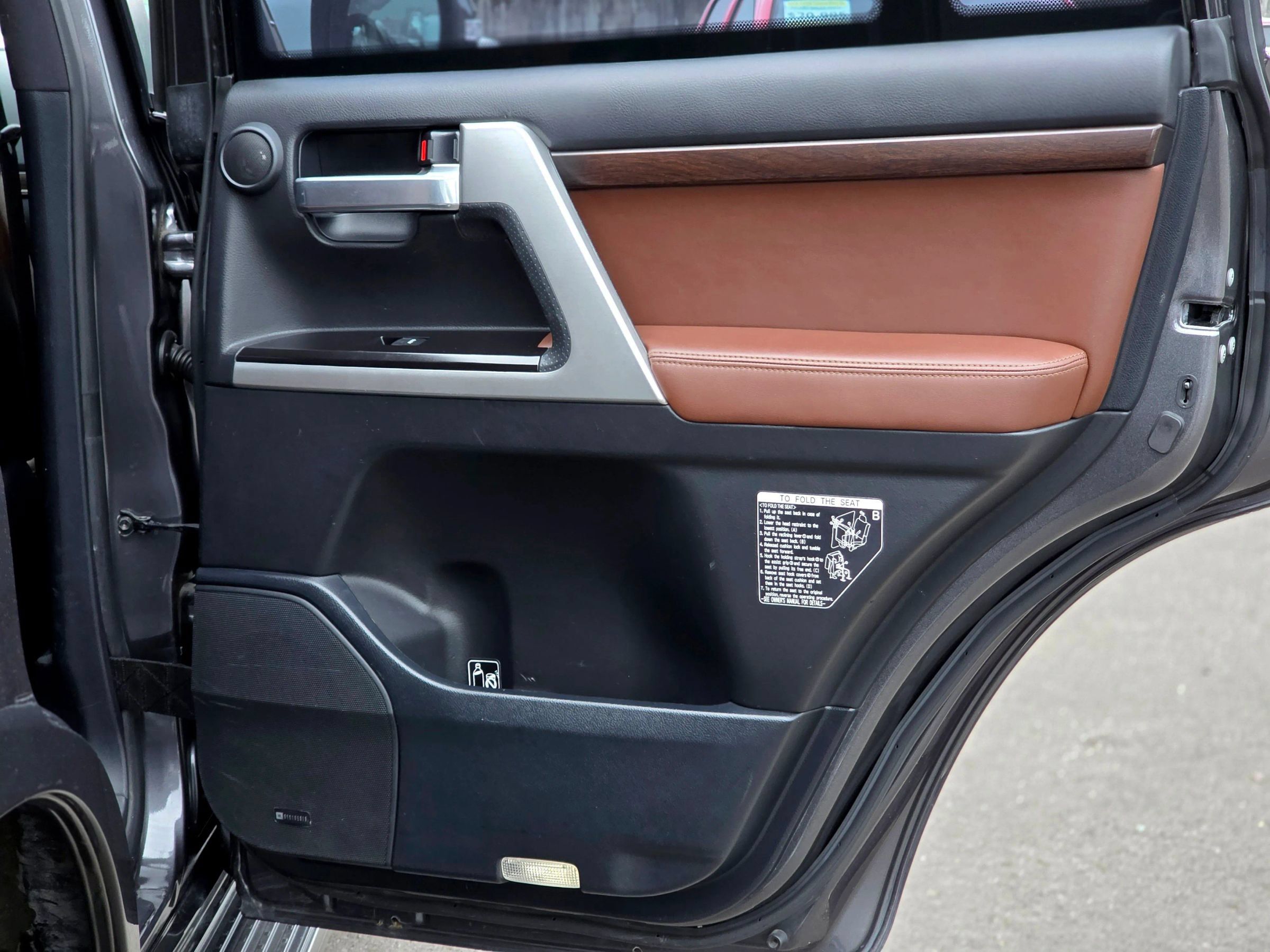 Used 2018 Toyota Land Cruiser w/ Carpet Mat Package AWD/4WD image 34