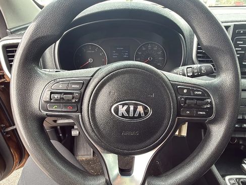 Used 2017 Kia Sportage LX w/ LX Popular Package AWD/4WD image 17