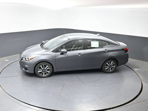 Used 2021 Nissan Versa SV FWD image 41