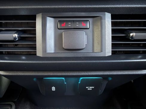 Used 2024 Ford F150 Raptor AWD/4WD image 34
