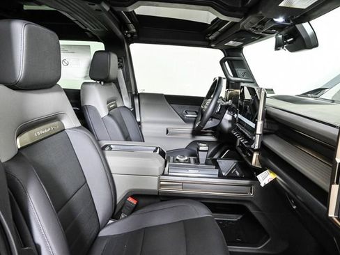 New 2025 GMC Hummer EV 3X w/ LPO, Cargo Utility Package image 21