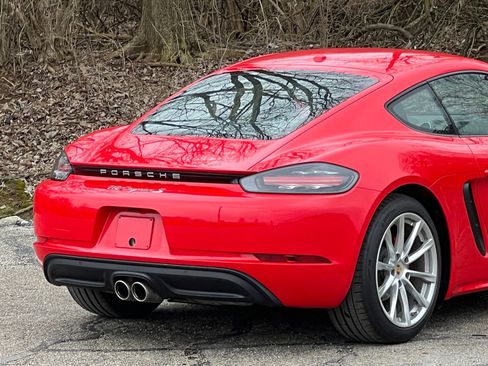 Used 2018 Porsche 718 Cayman S image 10