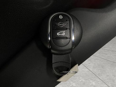 Used 2019 MINI Cooper S w/ Storage Package image 30