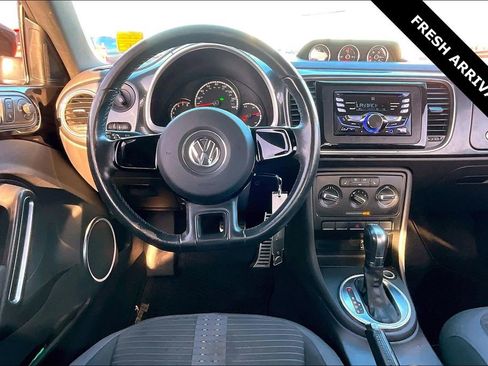 Used 2013 Volkswagen Beetle 2.0T image 8