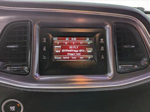 Used 2016 Dodge Challenger R/T image 24