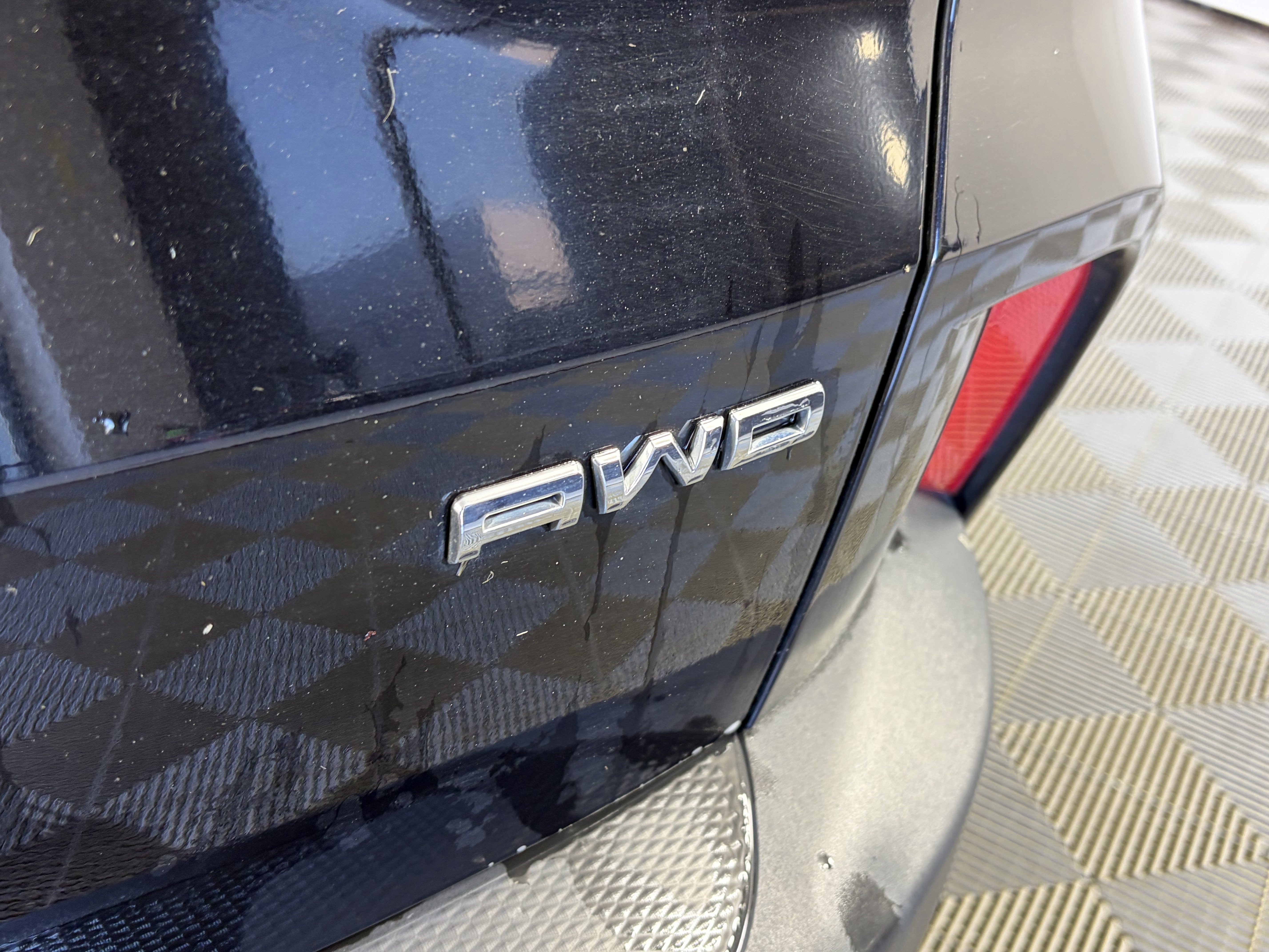 Used 2025 Ford Escape ST-Line Select AWD/4WD image 17