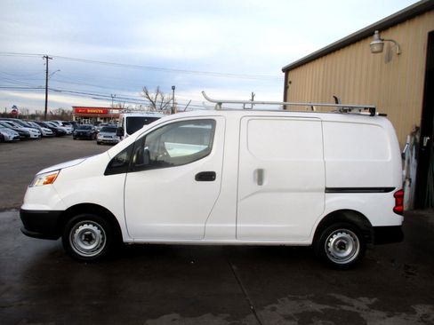 Used 2017 Chevrolet City Express LT image 30
