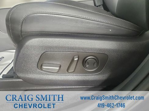 Used 2024 Kia Carnival LX image 13