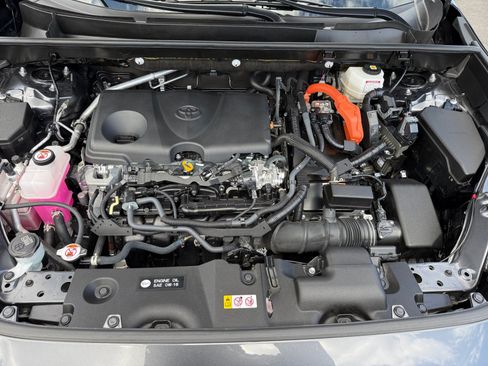 Used 2025 Toyota RAV4 LE AWD/4WD image 20
