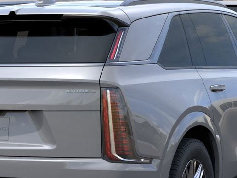 New 2026 Cadillac Escalade IQ Luxury 1 w/ LPO, Floor Liner Package AWD/4WD image 11