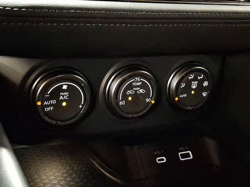 Used 2025 Nissan Z NISMO w/ Floor Mat Package image 14