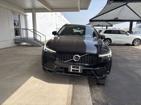Used 2024 Volvo XC60 B5 Plus w/ Protection Package Premier AWD/4WD image 2