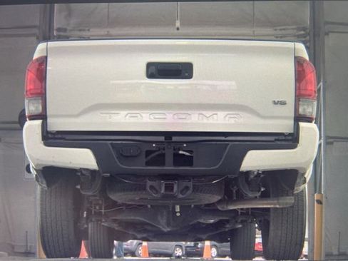 Used 2023 Toyota Tacoma SR5 w/ Technology Package image 17