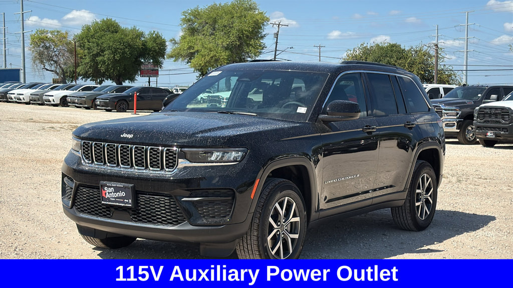 New 2027 Jeep Grand Cherokee Laredo X RWD image 7