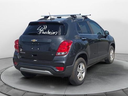 Used 2017 Chevrolet Trax LT w/ LT Convenience Package AWD/4WD image 5