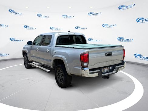 Used 2018 Toyota Tacoma 2WD Double Cab image 3