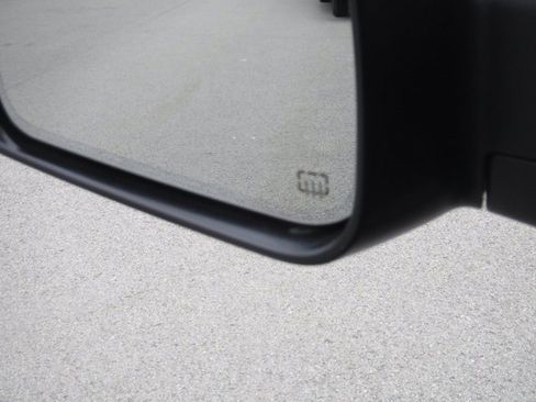 Certified 2022 RAM 1500 Laramie image 30