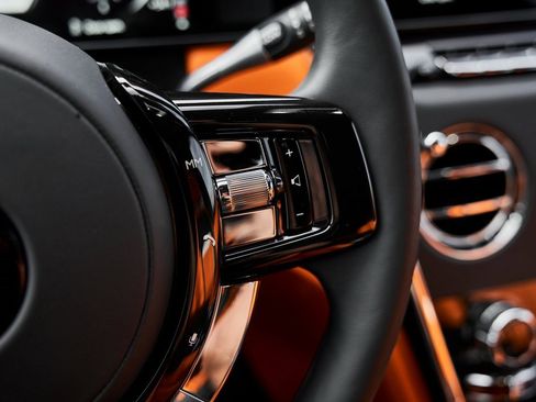 Used 2025 Rolls-Royce Cullinan image 72