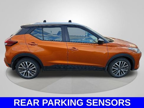 Used 2024 Nissan Kicks SV w/ Interior Electronics Package FWD image 8